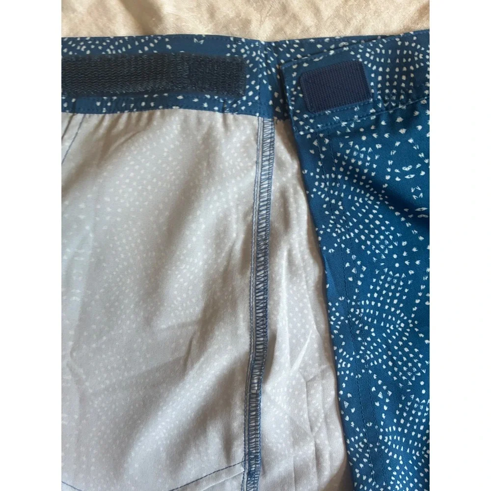 RipSkirt Hawaii Wrap Skirt Womens Large Blue‎ White Medallion Quick Dry Athletic
